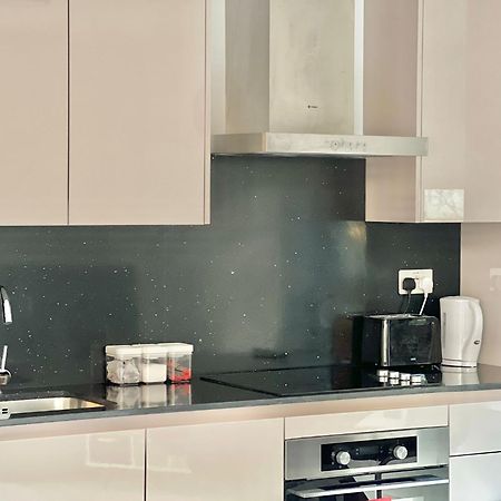 Kensington House By Solitaire Suites Slough Eksteriør billede