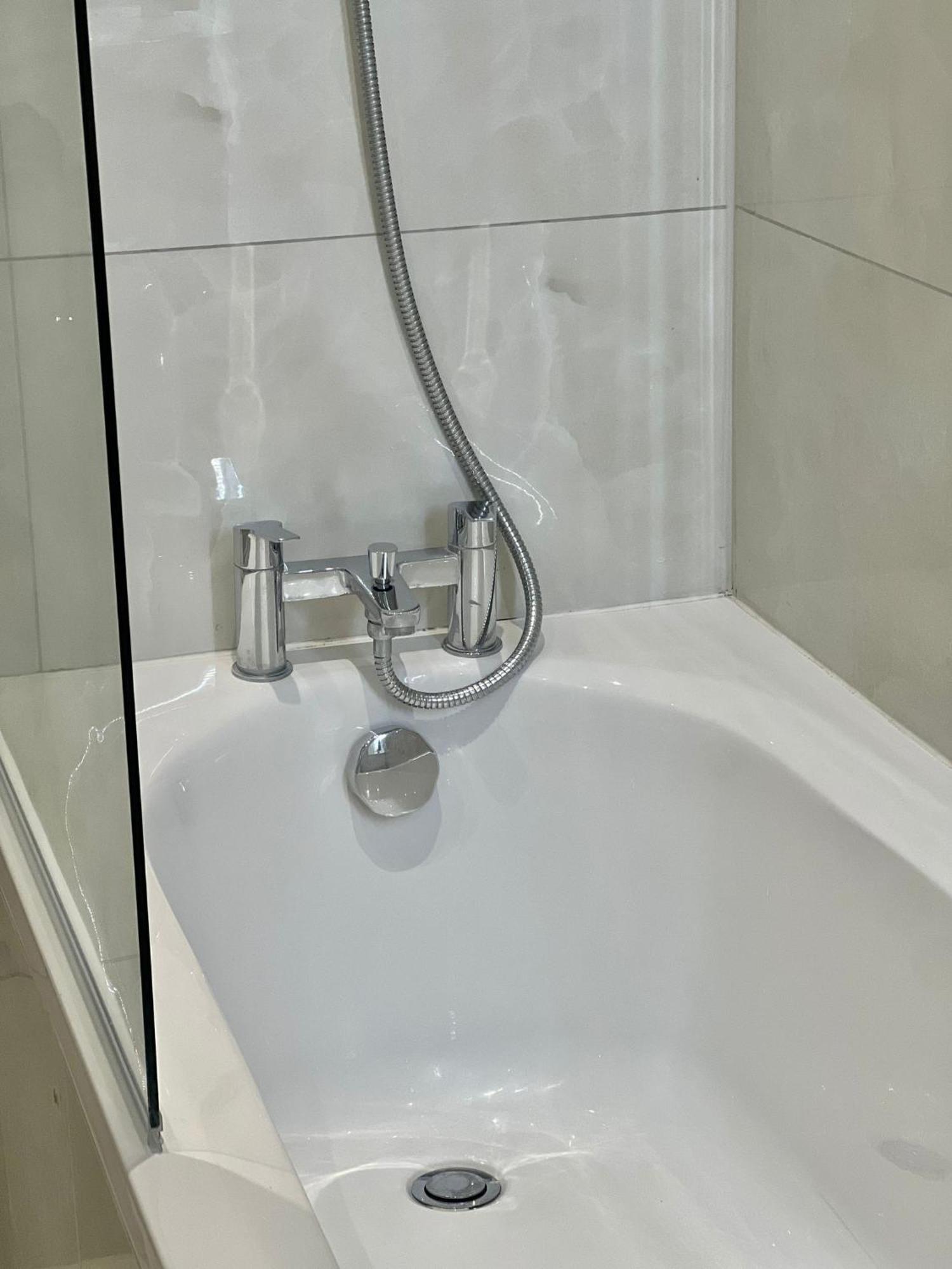 Kensington House By Solitaire Suites Slough Eksteriør billede